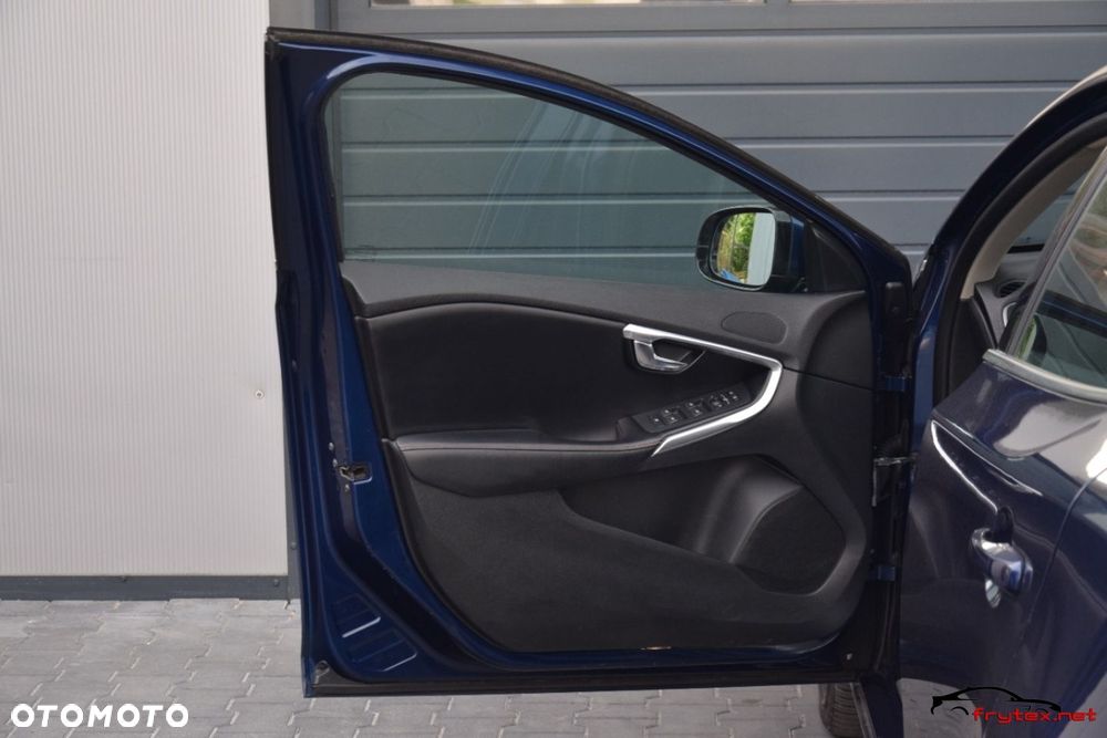 Volvo V40 - 17