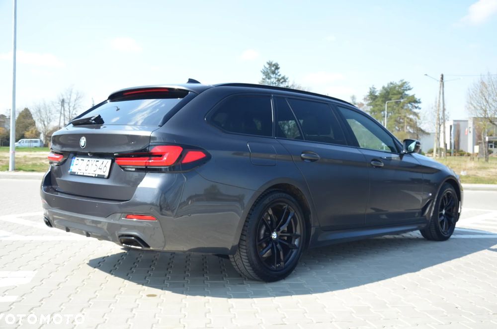 BMW Seria 5 520d Sport - 2