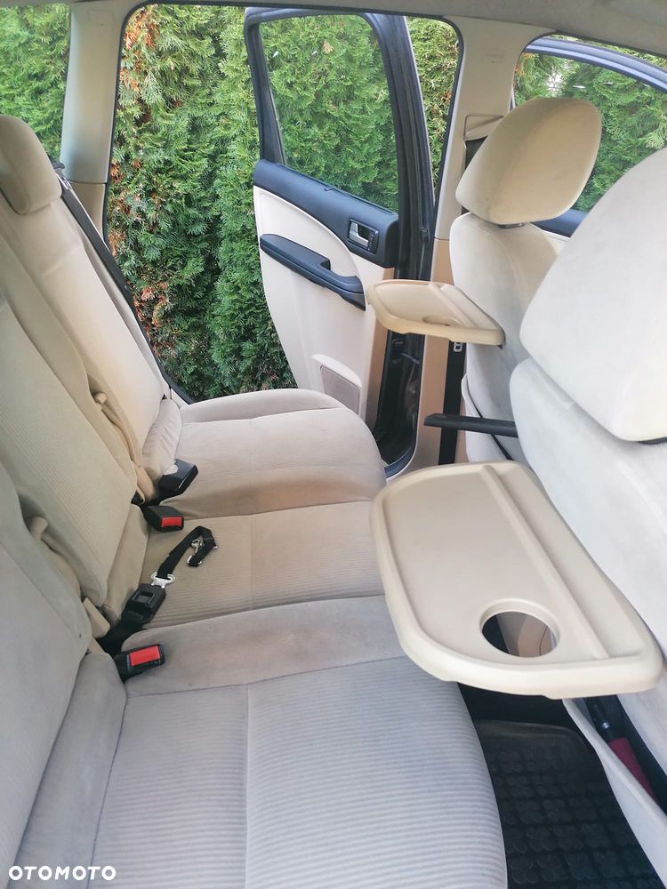 Ford Focus C-Max 1.6 TDCi Ambiente - 12