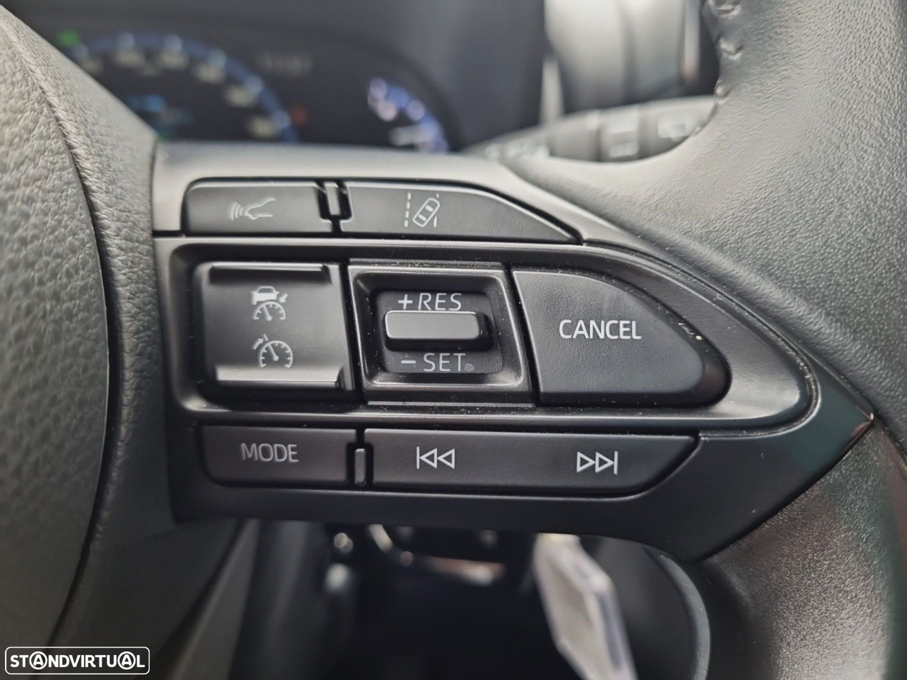 Toyota Yaris Cross 1.5 HDF Comfort Plus - 17