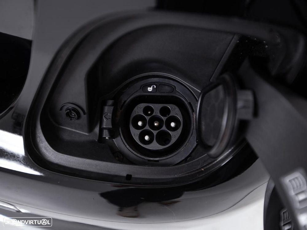 Mercedes-Benz C 300 de Avantgarde - 14