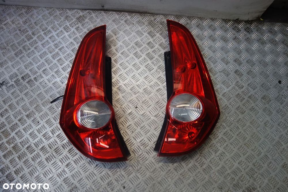 LAMPA LEWY PRAWY TYŁ OPEL AGILA B II - 1