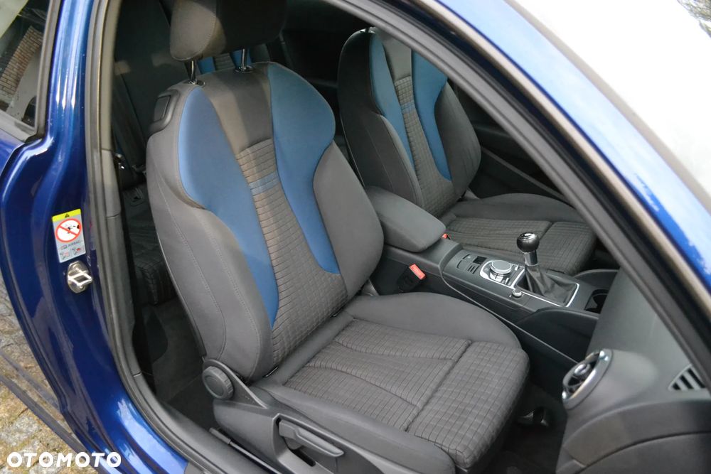 Audi A3 3-drzwiowe 2.0 TDI Ambition - 17