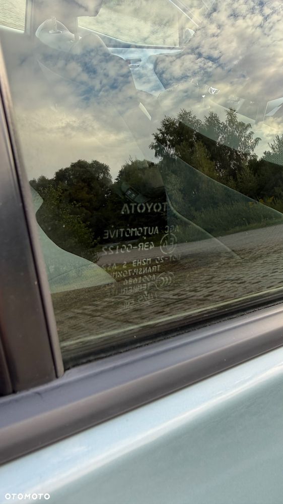 Toyota Prius 1.8 HSD Prestige - 18