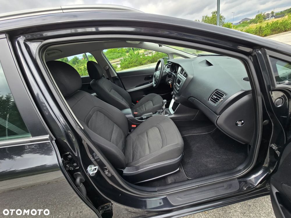 Kia Ceed 1.4 CRDi 90 Vision - 16
