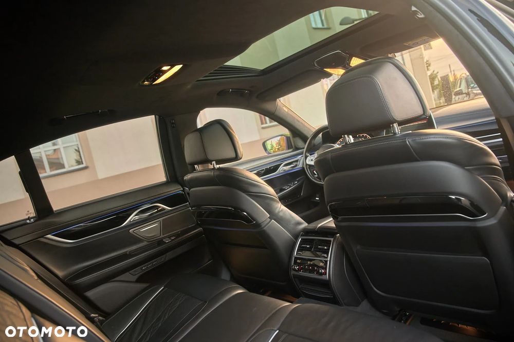 BMW Seria 7 740d xDrive mHEV sport - 25