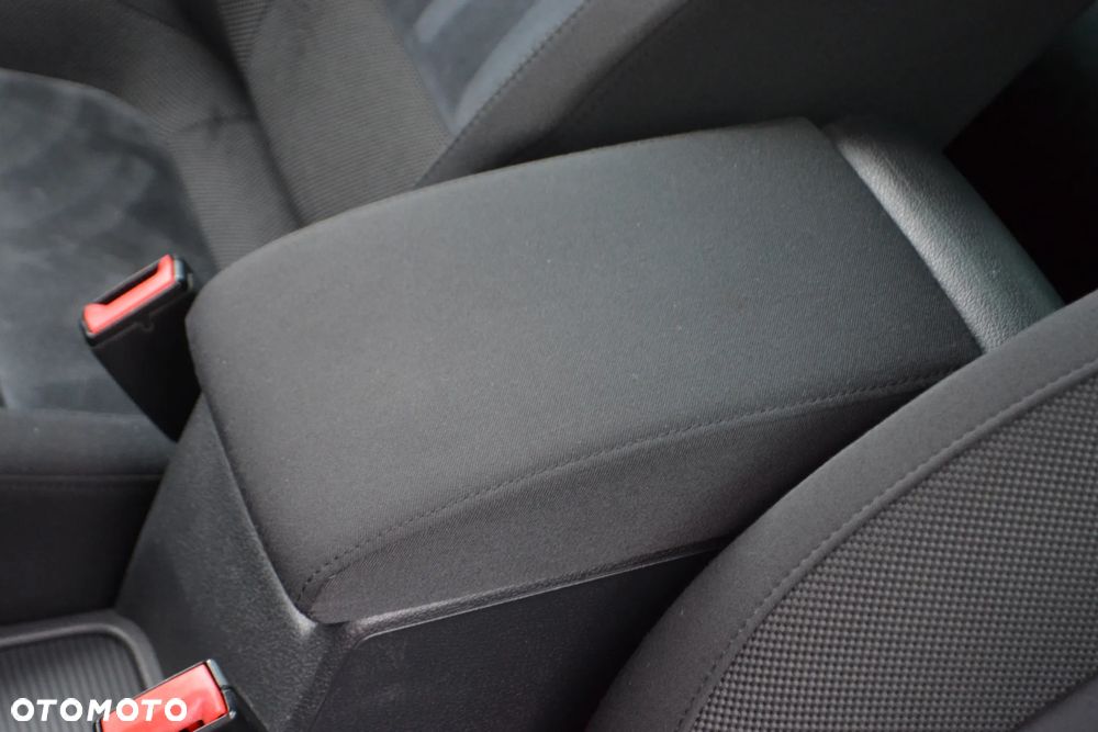 Volkswagen Tiguan - 16