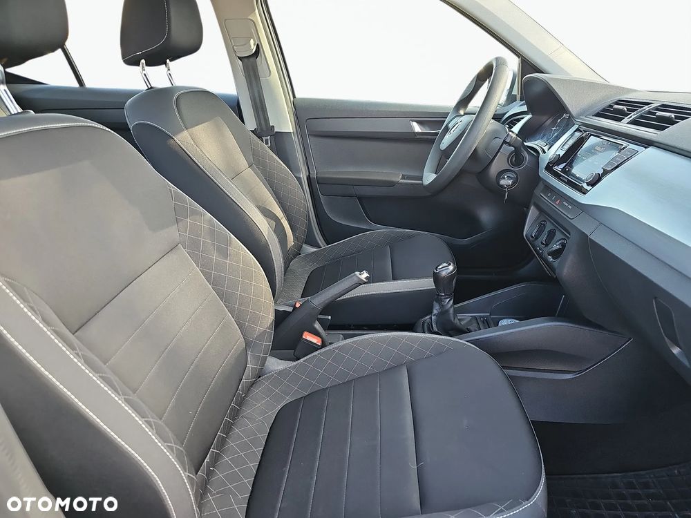 Skoda Fabia 1.0 TSI Ambition - 10