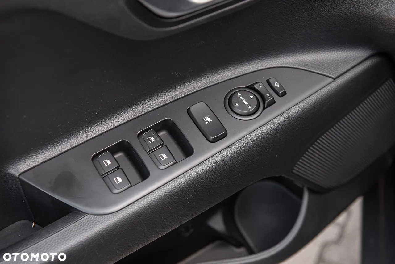 Kia Stonic - 16