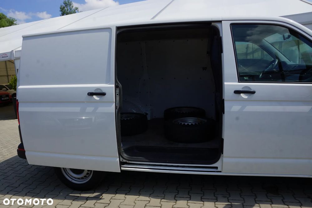 Volkswagen Transporter - 24