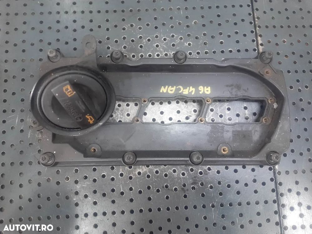 capac culbutori stanga  2.7 tdi can audi a6 4f c6   059103469ac - 1