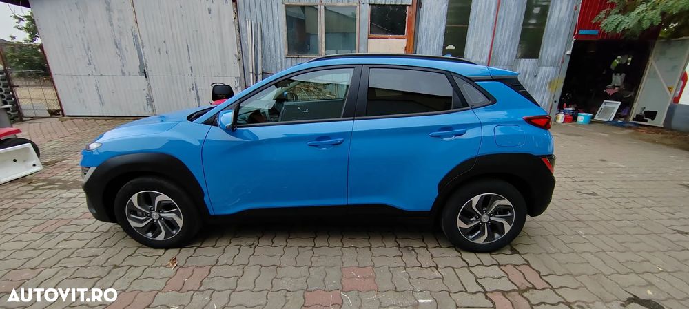 Hyundai KONA - 8