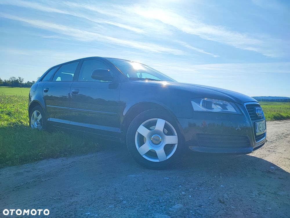 Audi A3 Sportback 2.0 TDI DPF Ambiente - 3