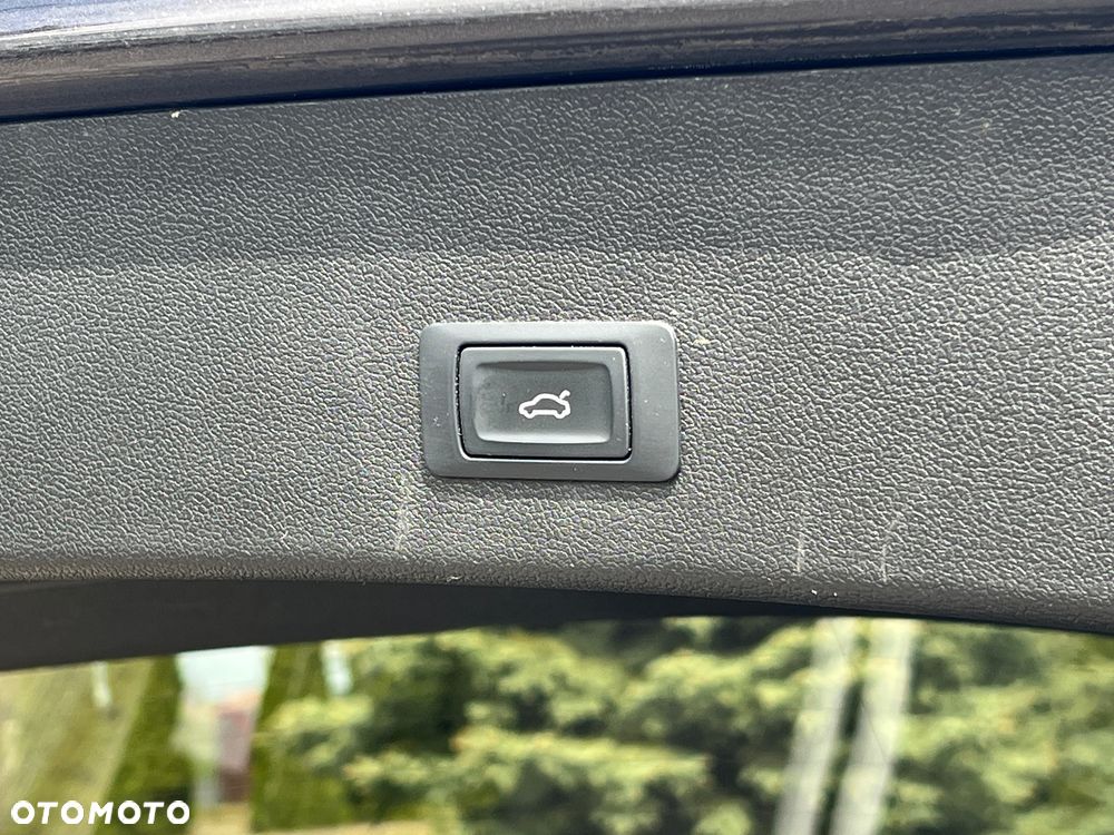 Audi A4 Avant 2.0 TDI DPF S line Sportpaket - 36