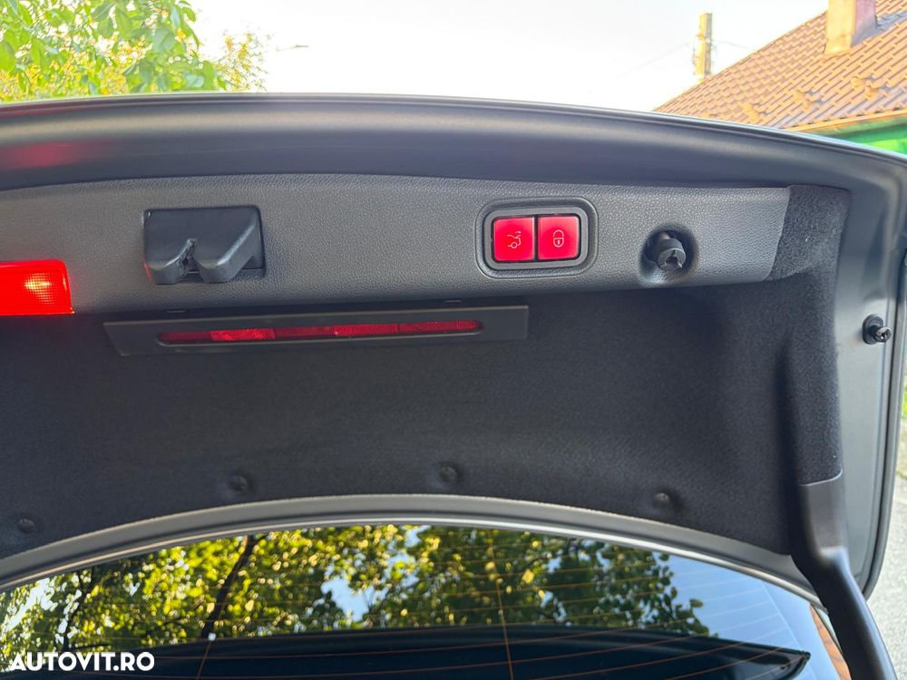 Mercedes-Benz E 220 d 4MATIC Aut. - 19