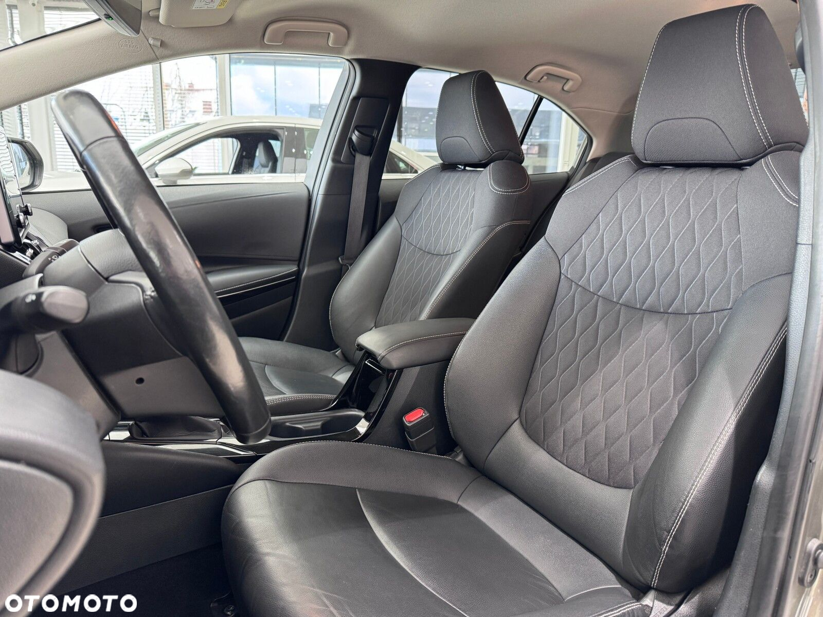 Toyota Corolla - 10