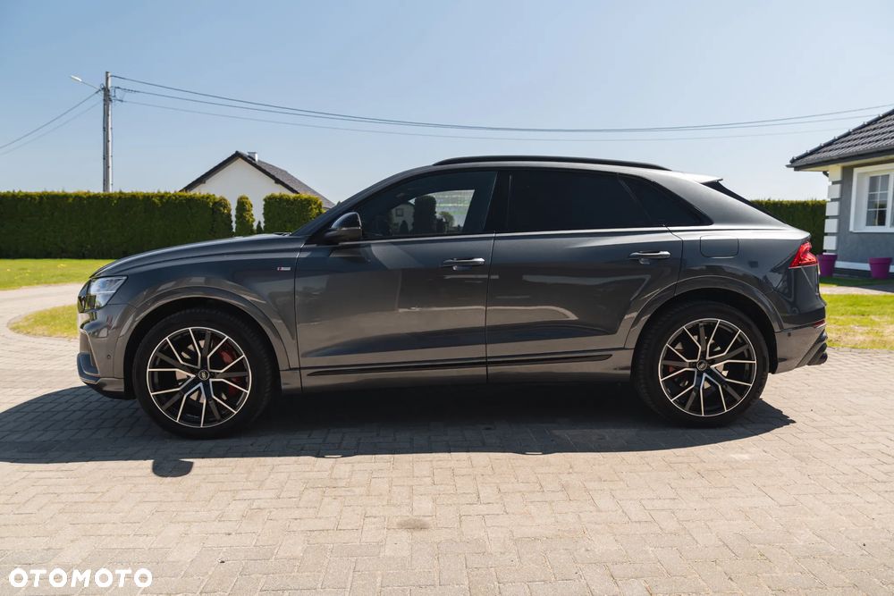 Audi Q8 - 6