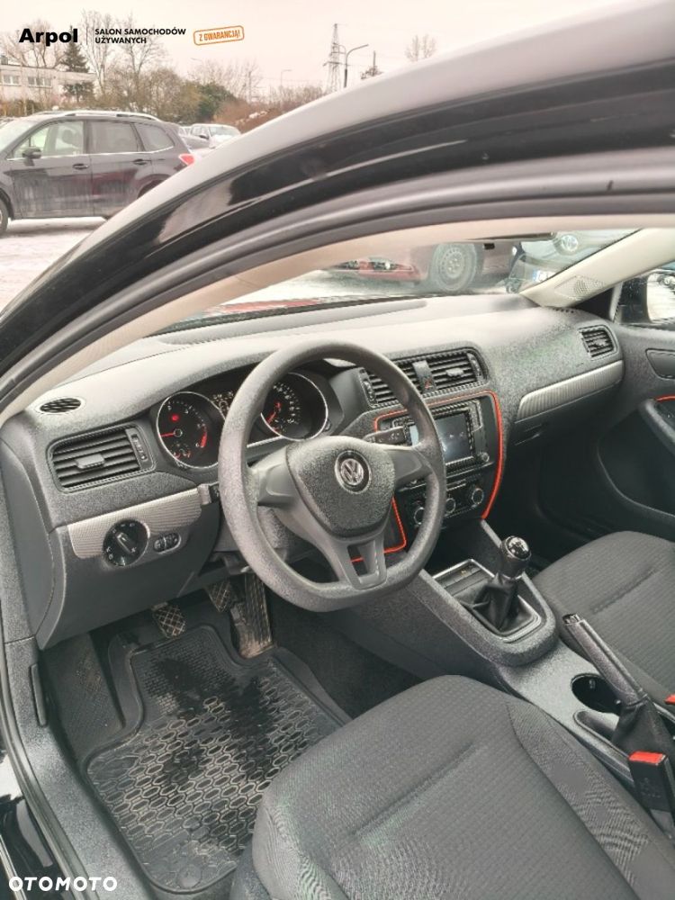 Volkswagen Jetta - 10