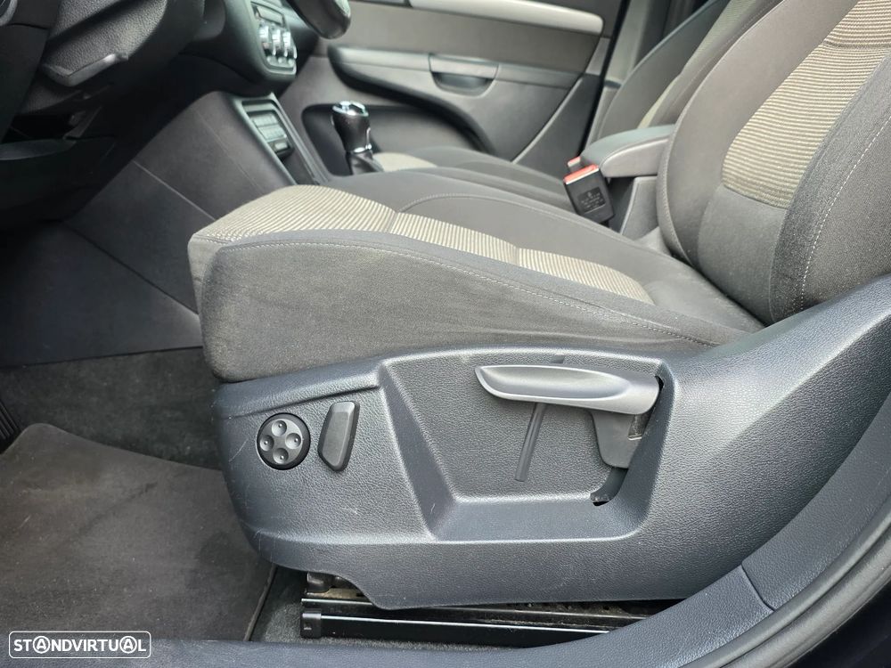 VW Sharan 2.0 TDI Blue Confortline - 17