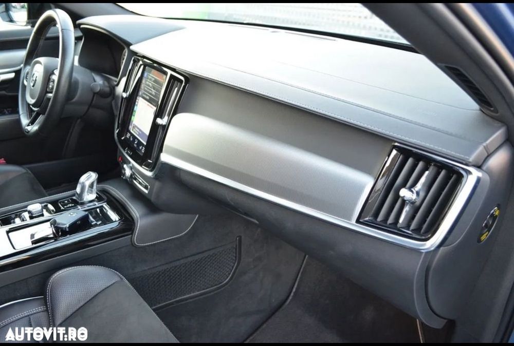 Volvo S90 T8 Recharge AWD Geartronic RDesign - 17