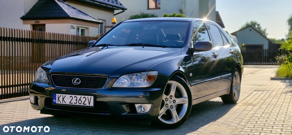 Lexus IS 200 - 3