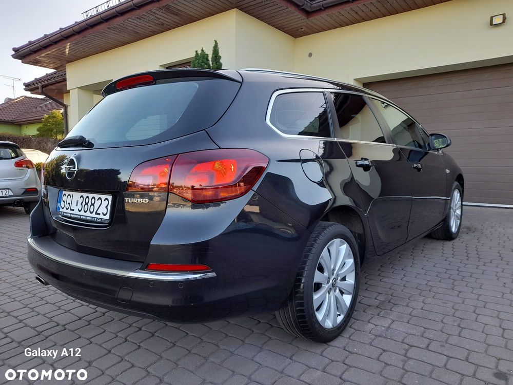 Opel Astra 1.4 Turbo Exklusiv - 4