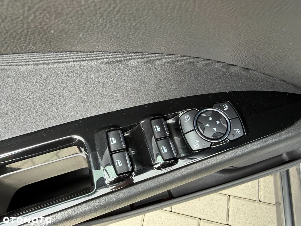Ford Mondeo 2.0 TDCi STart-Stopp Titanium - 21