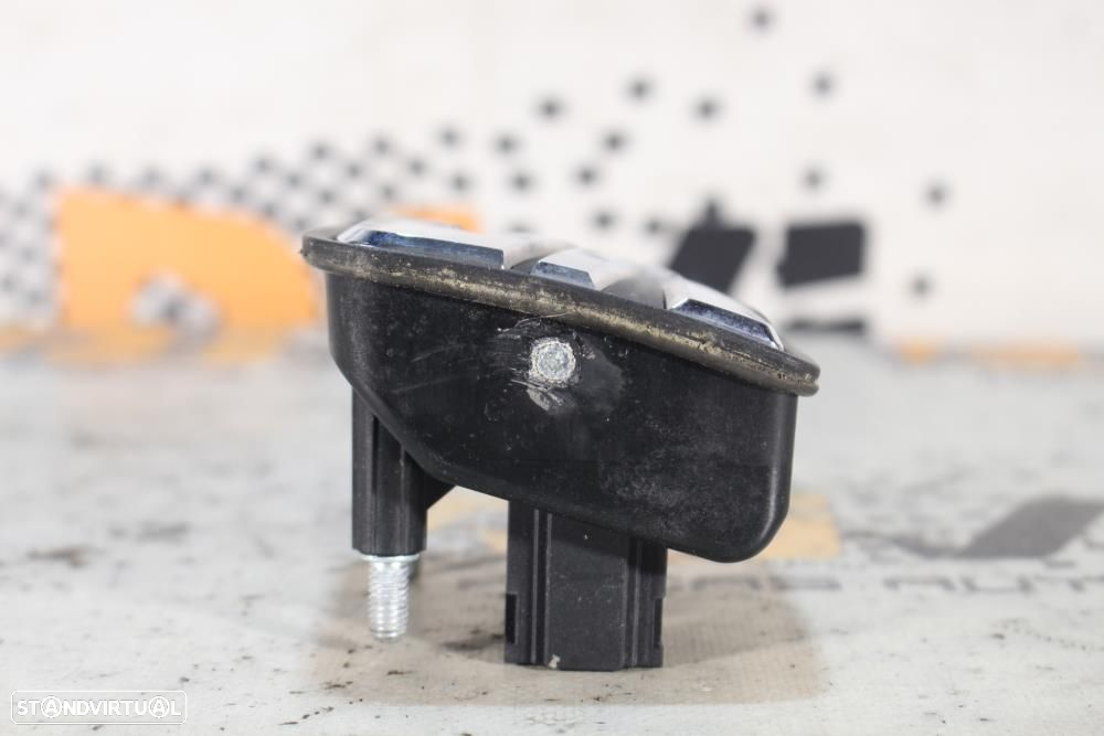 Puxador Da Tampa Da Mala Seat Leon (5F1)  5F0827565a / Símbolo Da Mala - 7