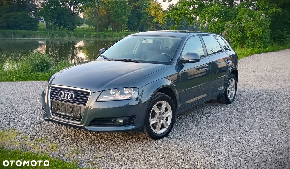Audi A3 Sportback 1.6 Attraction - 2