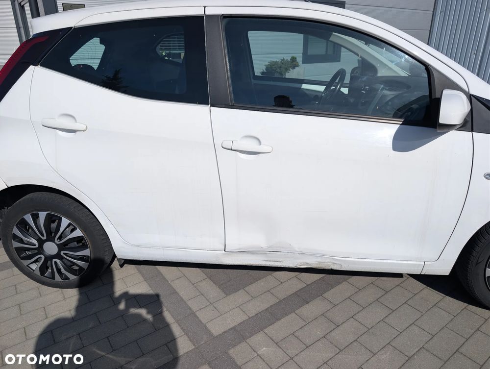 Toyota Aygo 1.0 VVT-i Color Edition - 13