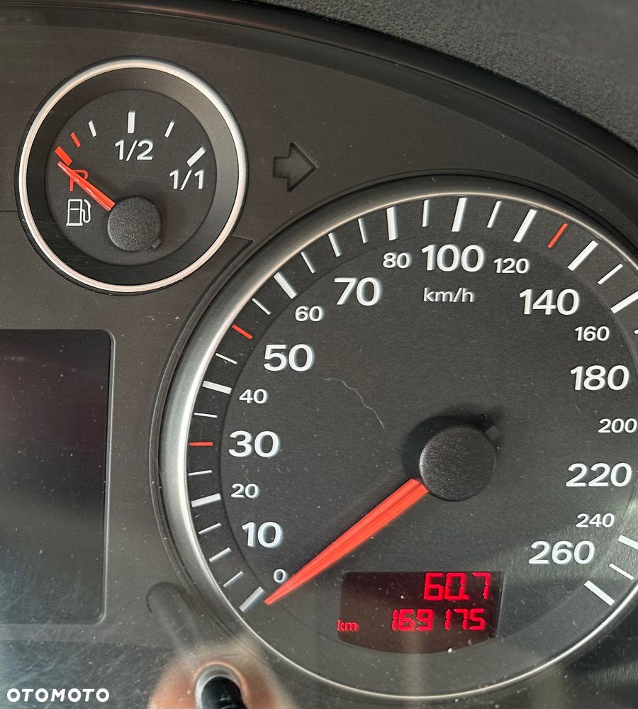 Audi A3 3-drzwiowe - 8