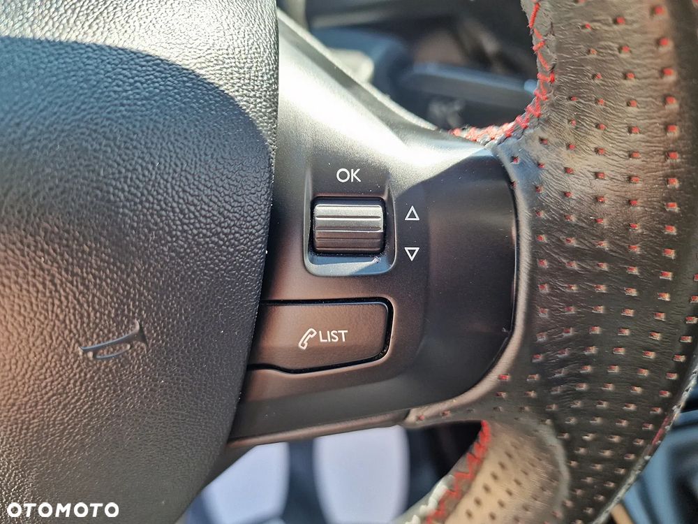 Peugeot 2008 PureTech 110 Stop&Start GT-Line Edition - 16