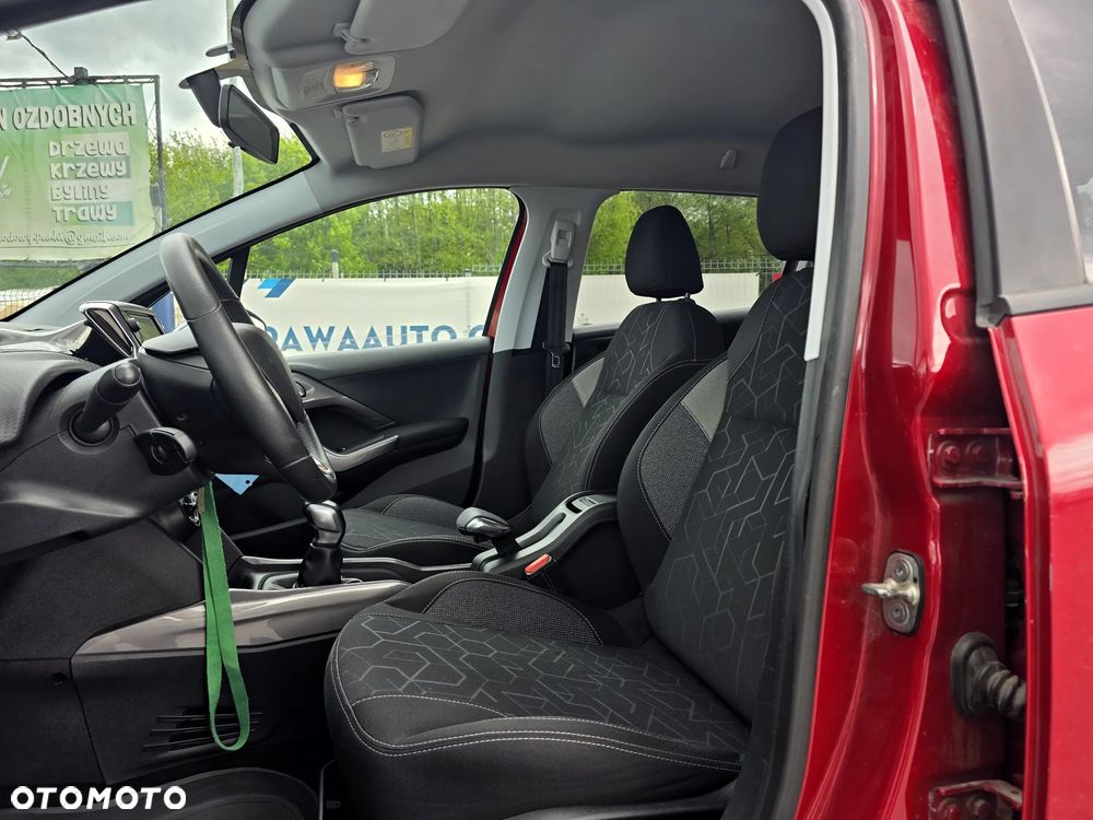 Peugeot 2008 PureTech 110 Style - 6