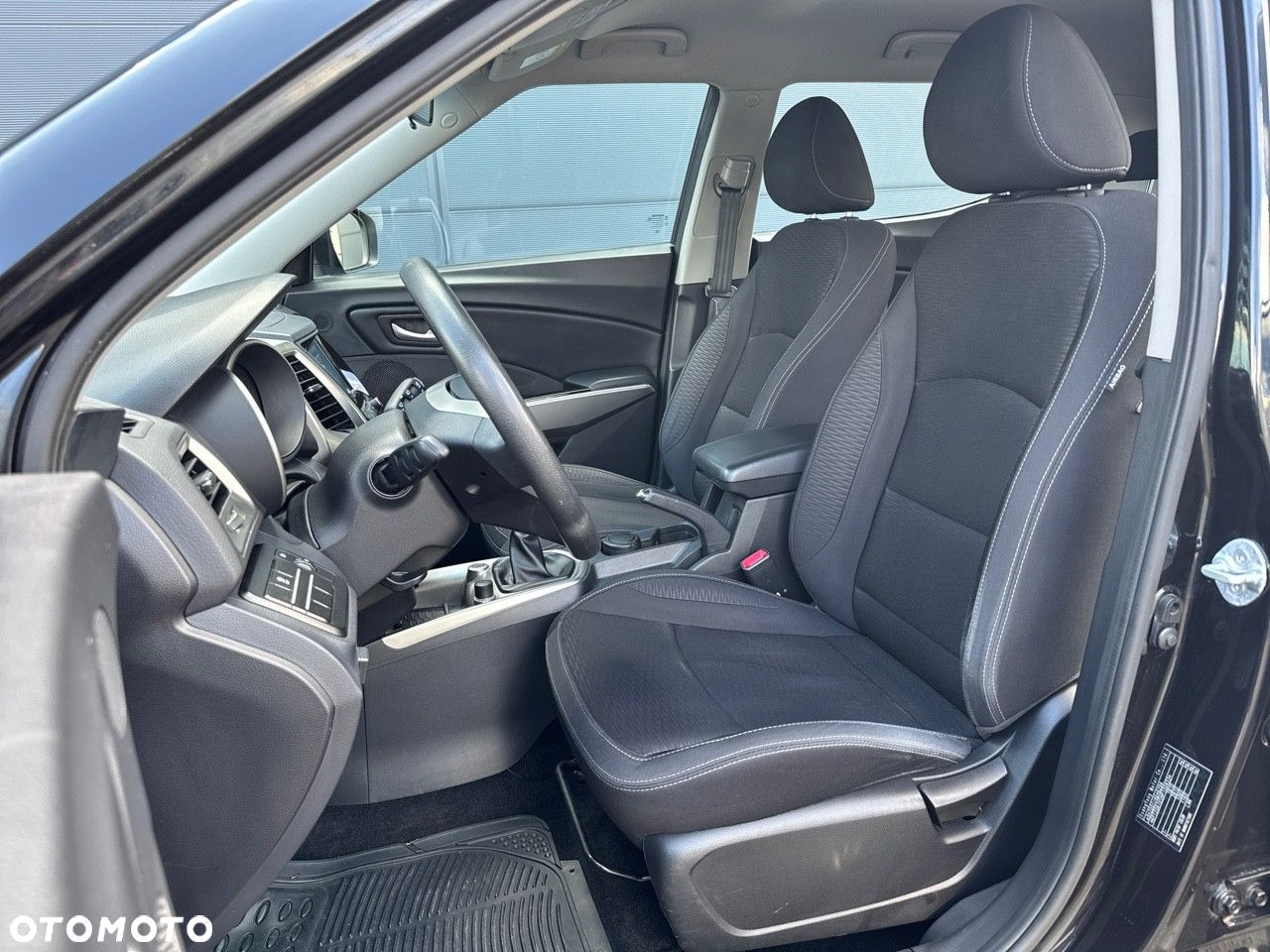 SsangYong/KGM Tivoli - 9