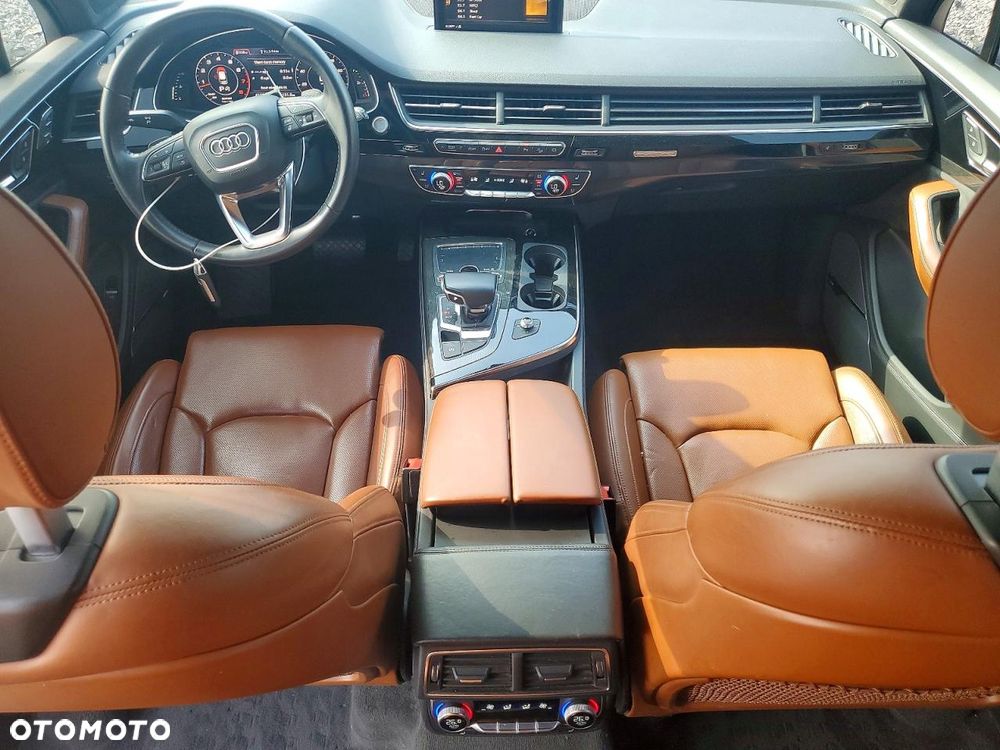 Audi Q7 3.0 TFSI Quattro Tiptronic - 8