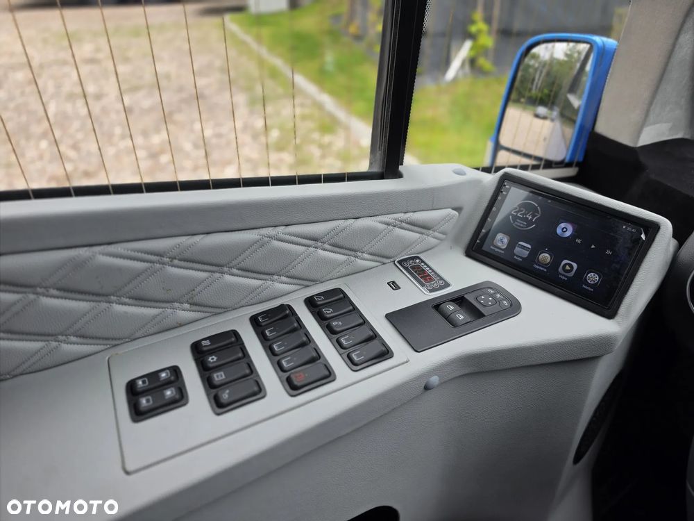 Mercedes-Benz Żak MB Sprinter 29+2 - 12