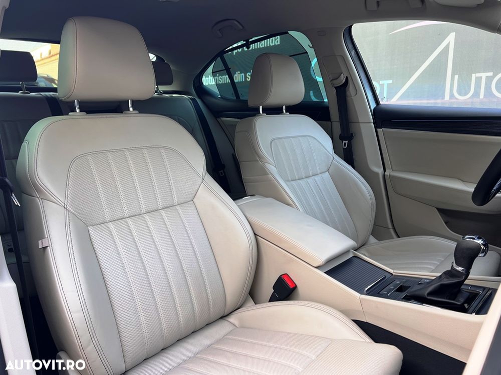 Skoda Superb 2.0 TSI 4X4 DSG Sportline - 23