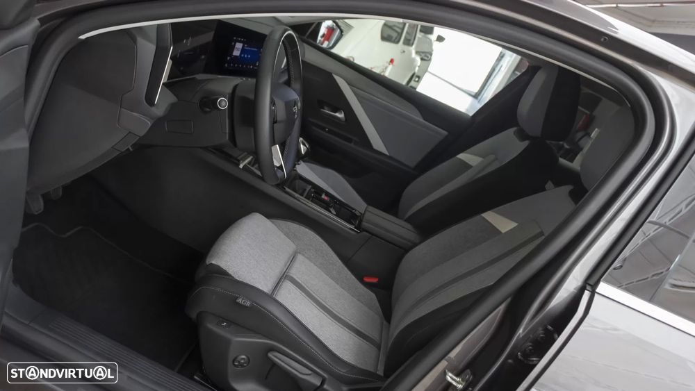 Opel Astra 1.2 T Elegance - 16