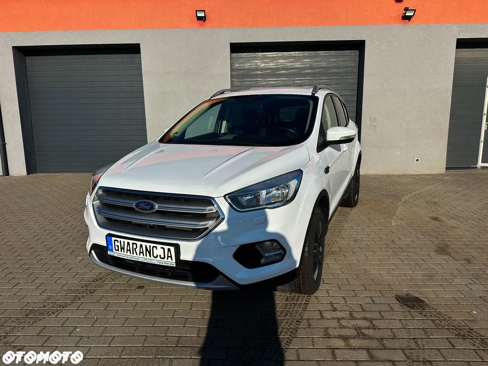 Ford Kuga - 1