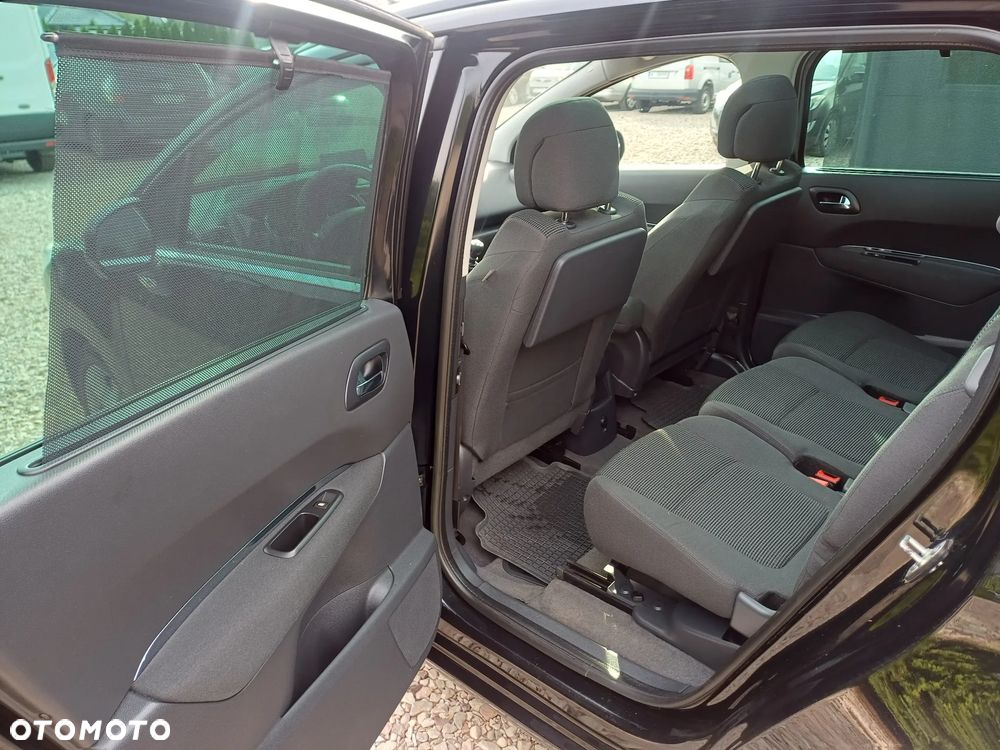 Peugeot 5008 - 10