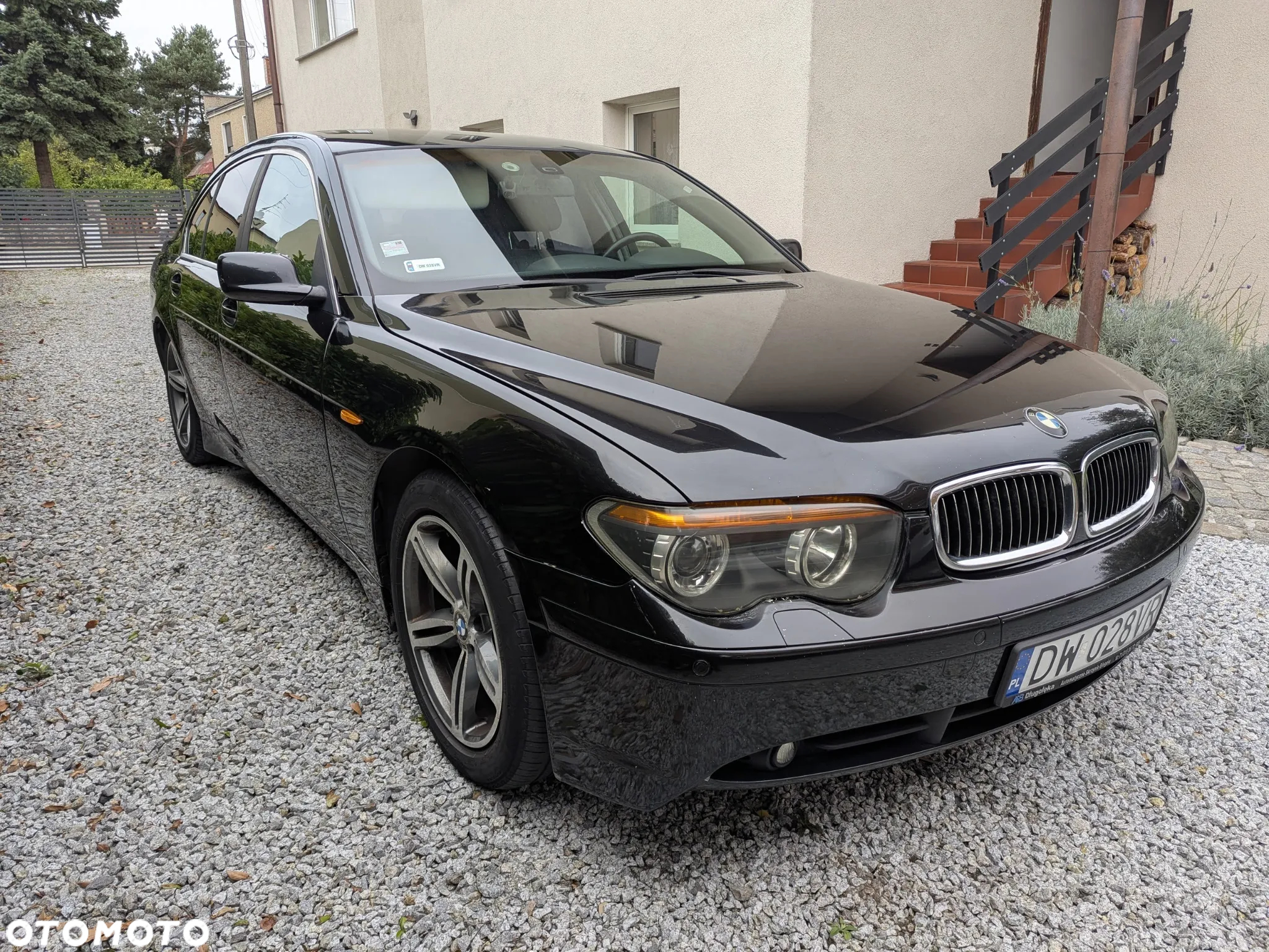BMW Seria 7 745i - 2