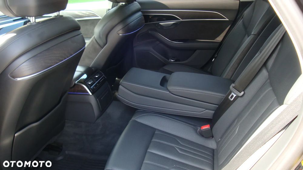Audi A8 - 5