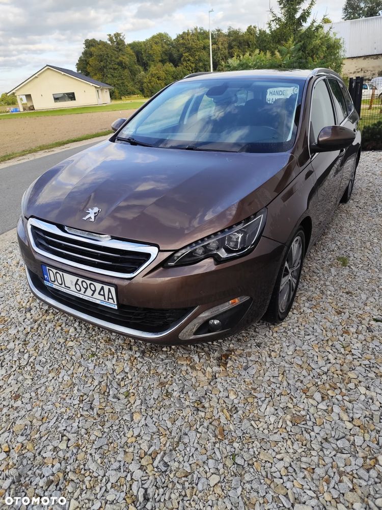 Peugeot 308 SW 1.2 PureTech Allure S&S - 2