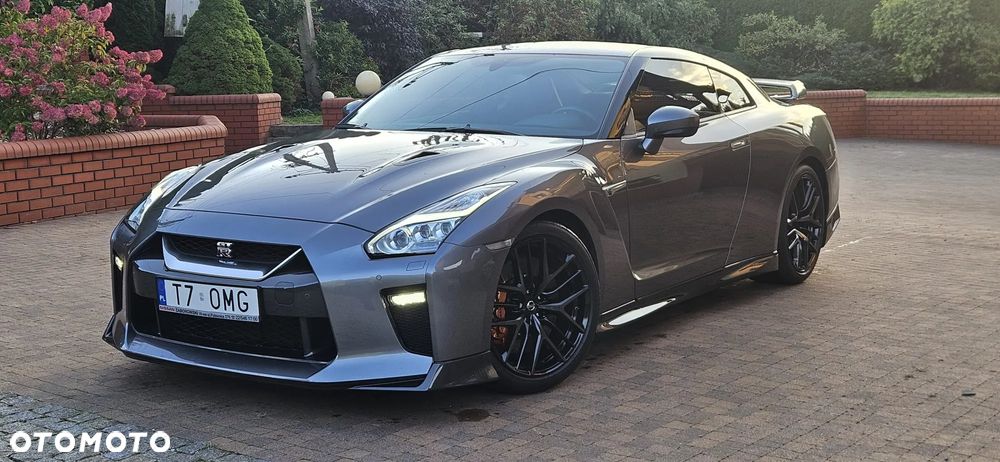 Nissan GT-R Black Edition - 10