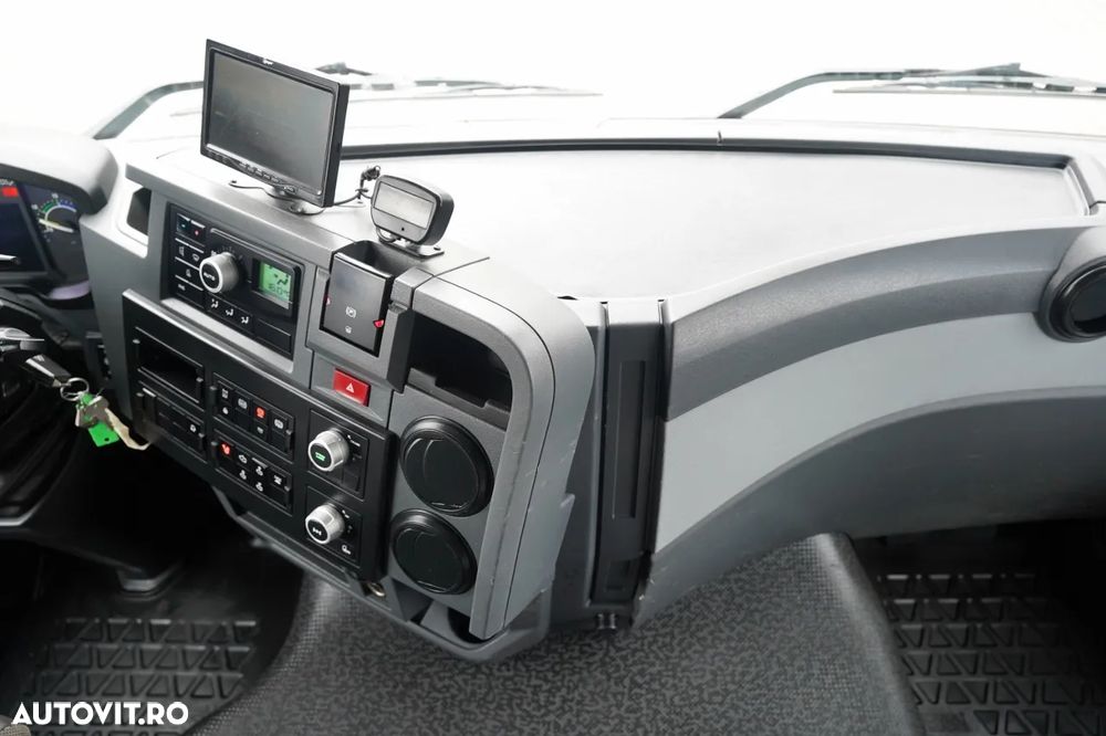 Renault K 380 / 6x4 / BASCUNĂ CU 2 LATE / BASCUNĂ HIDRAULICĂ + HIAB 211 EP-4 HDS / TELECOMANDĂ / CUPĂ / EURO 6 - 33