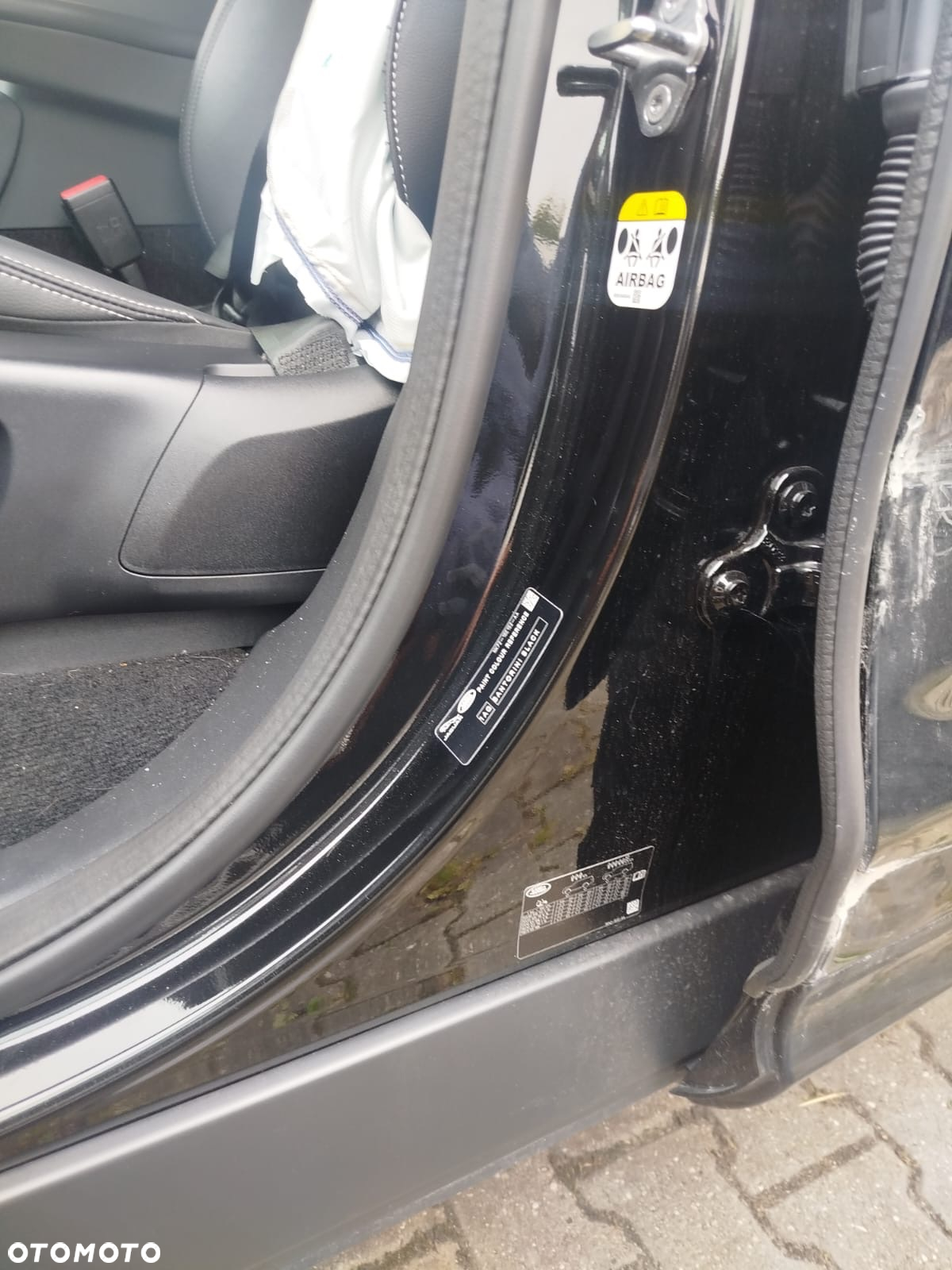 Land Rover Discovery D250 R-Dynamic SE - 18
