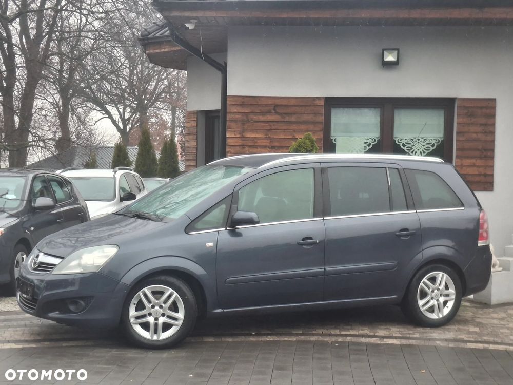 Opel Zafira 1.8 Cosmo EU5 - 11