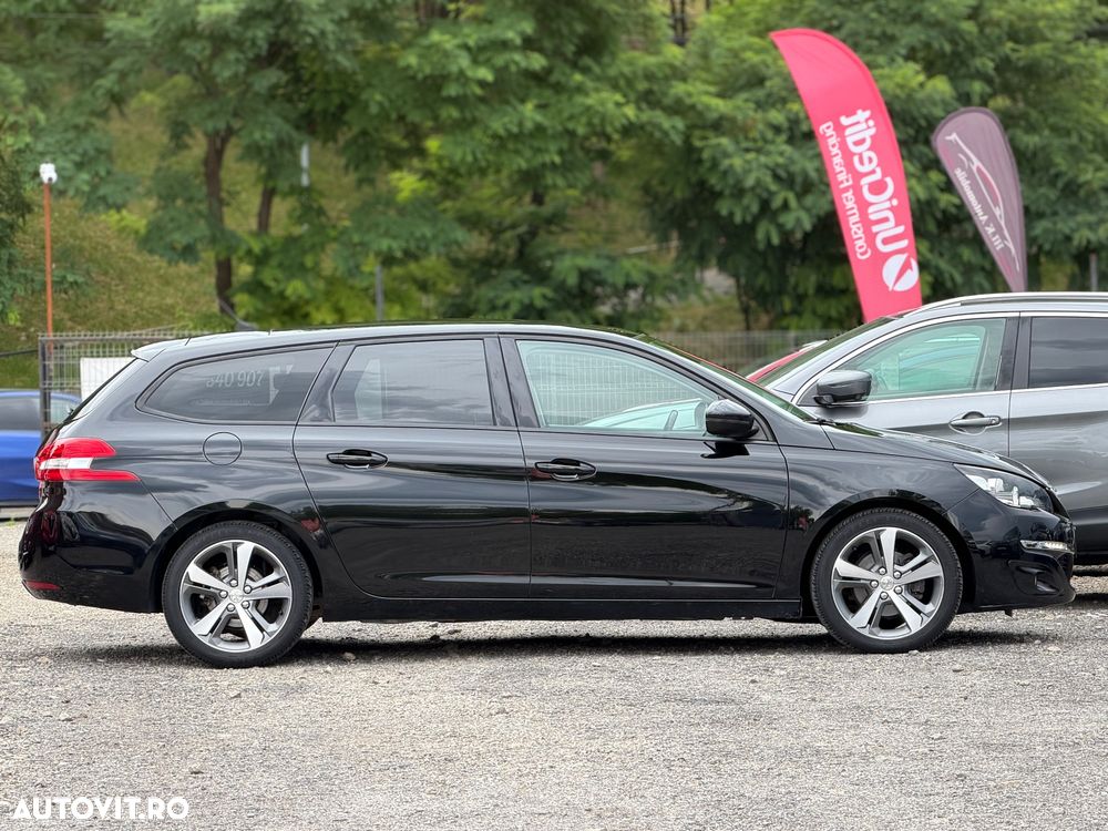 Peugeot 308 1.6HDi Premium - 9