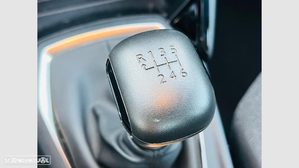 Peugeot 2008 1.2 PureTech Active Pack - 9