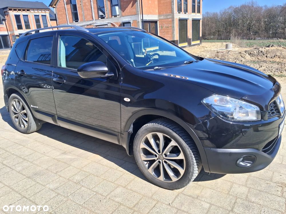 Nissan Qashqai 2.0 lounge - 2